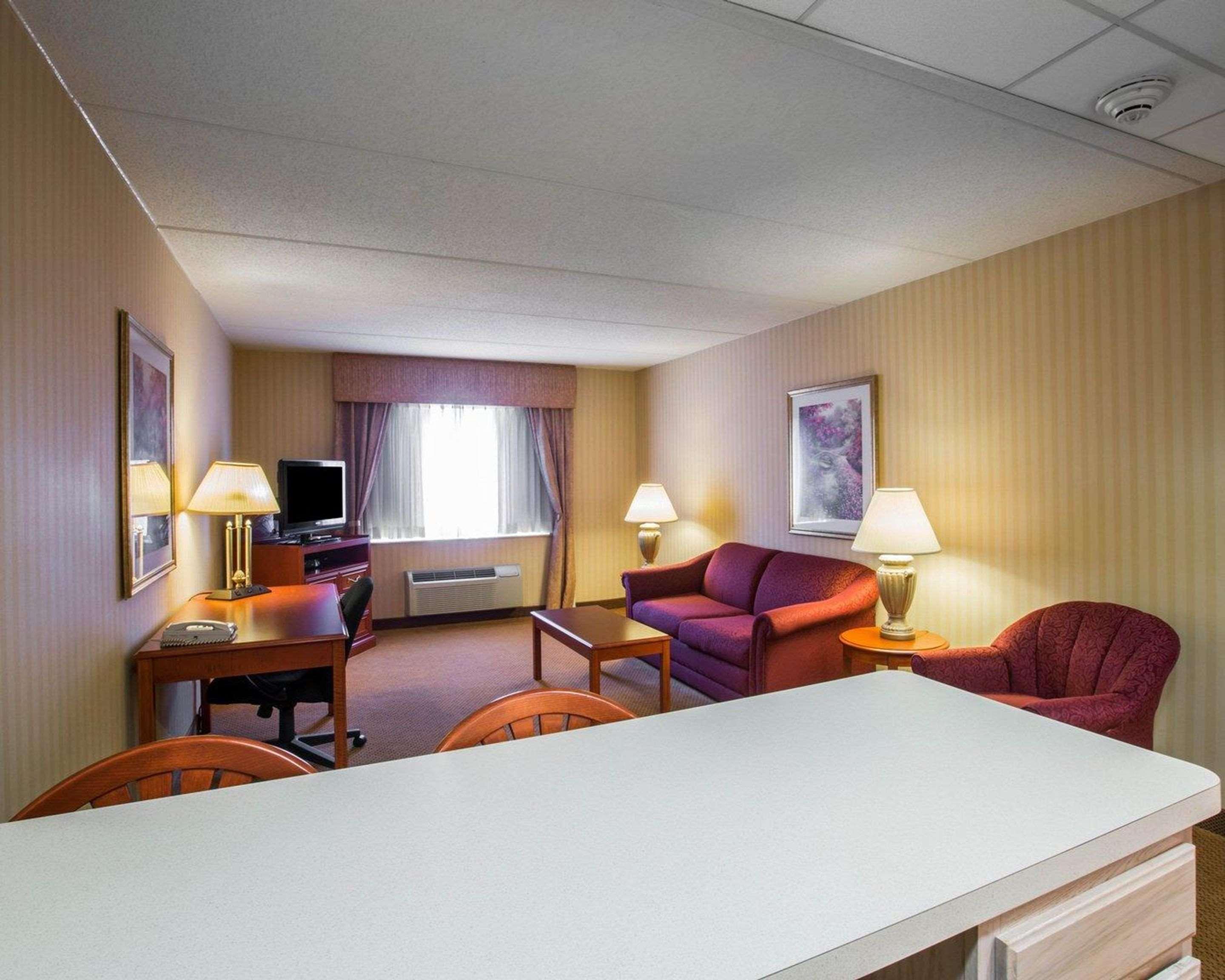 Holiday Inn Express & Suites Hawthorne - Elmsford North By Ihg Exterior foto